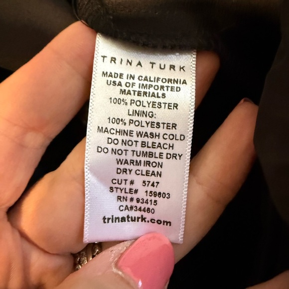 Trina Turk Black Strapless Jumpsuit Wide Legs Romper Pockets Pleats size 10 - Picture 7 of 7